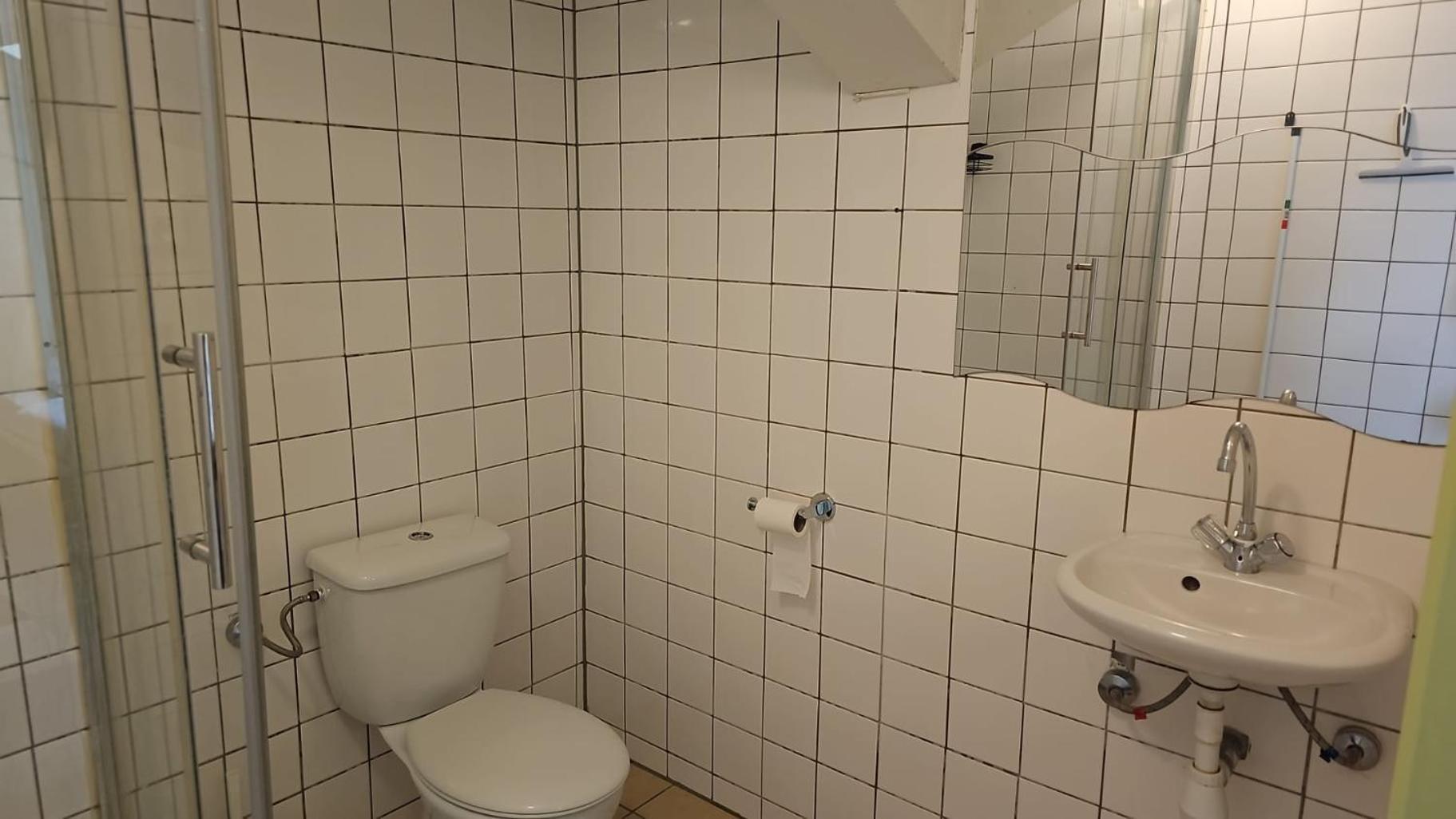 Benb Pieterburen Broek Esterno foto