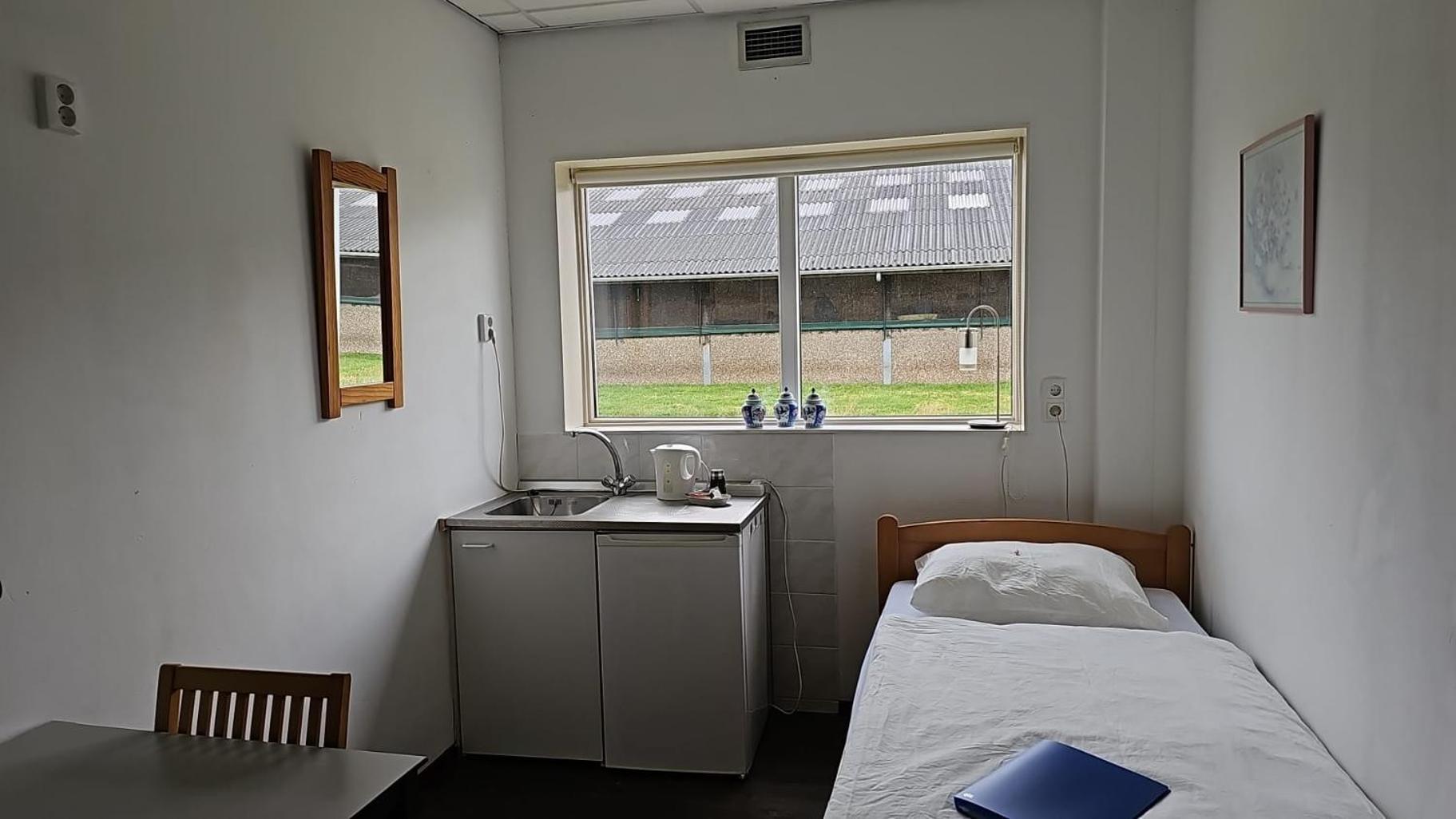 Benb Pieterburen Broek Esterno foto