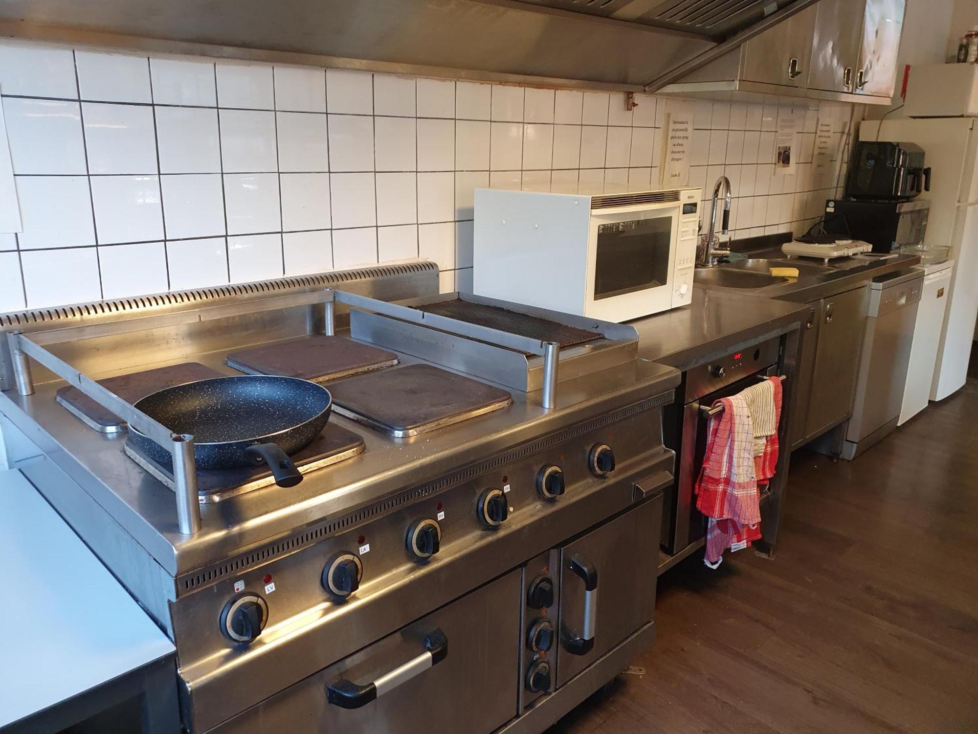 Benb Pieterburen Broek Esterno foto